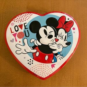 Disney Mickey and Friends Milk Chocolate Hearts Metal Tin E M P T Y
